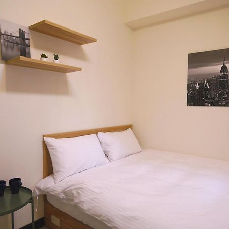 Traveler No. 3 Apartment Taichung Exterior photo