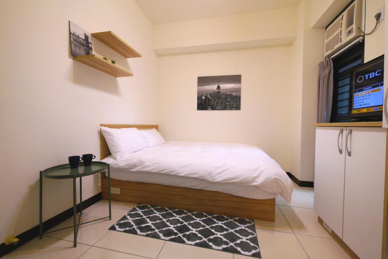 Traveler No. 3 Apartment Taichung Exterior photo